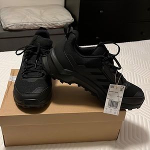 NWT Adidas Mens Trail Shoe